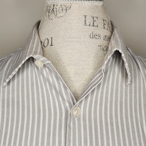 Perry Ellis Men's pinstripe dress shirt - Picture 6 of 10